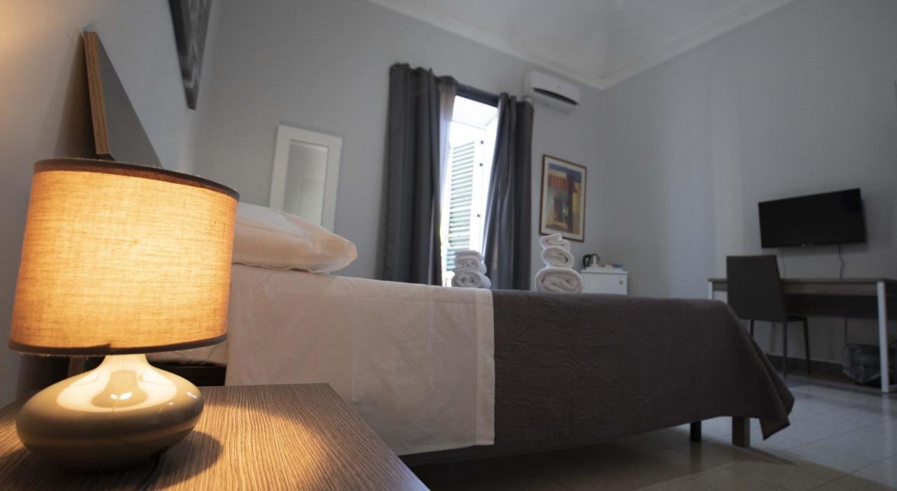 Giachi Friendly Rooms Alla Stazione Palerme Extérieur photo