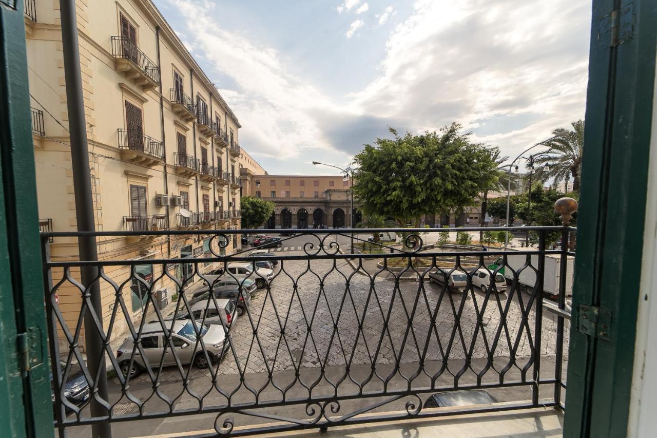 Giachi Friendly Rooms Alla Stazione Palerme Extérieur photo