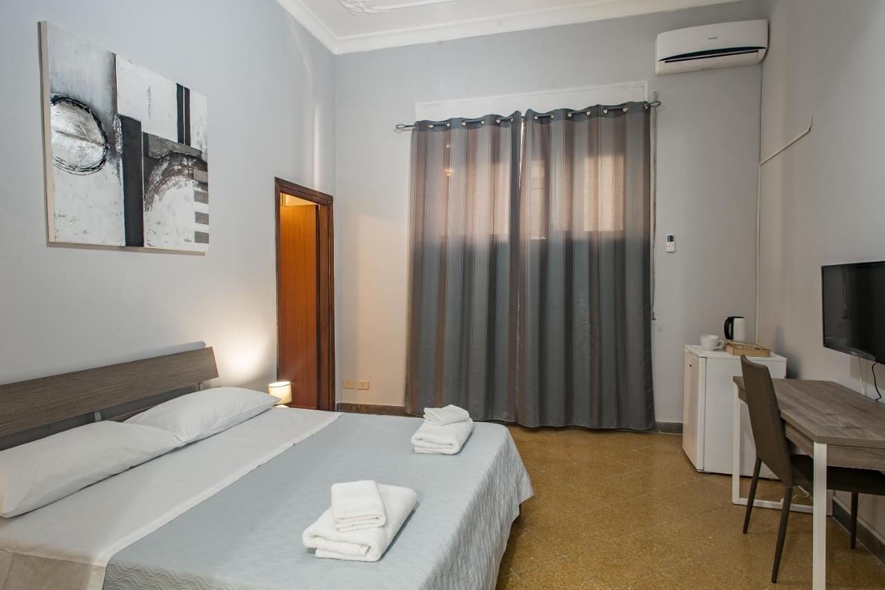 Giachi Friendly Rooms Alla Stazione Palerme Extérieur photo