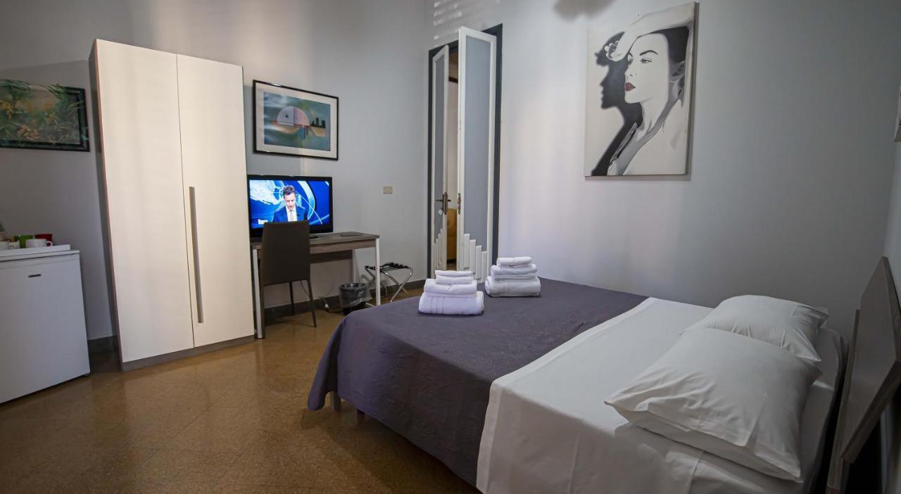 Giachi Friendly Rooms Alla Stazione Palerme Extérieur photo