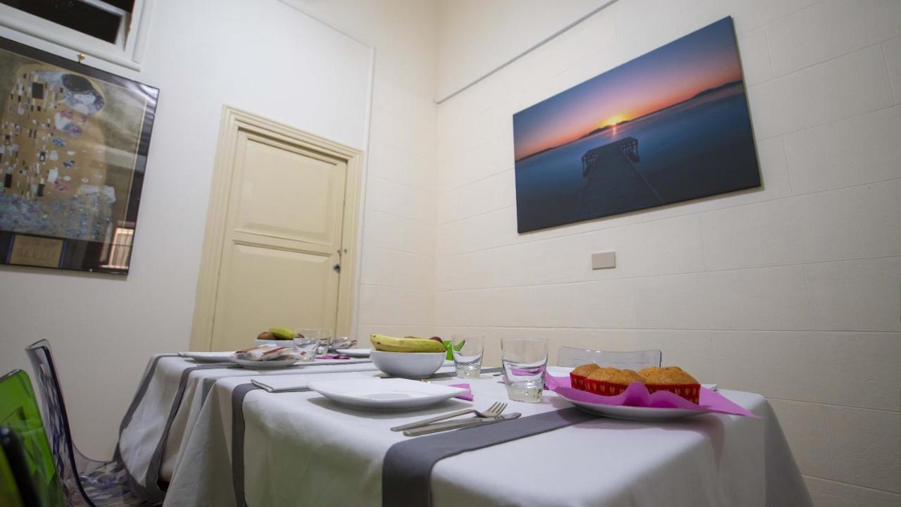Giachi Friendly Rooms Alla Stazione Palerme Extérieur photo
